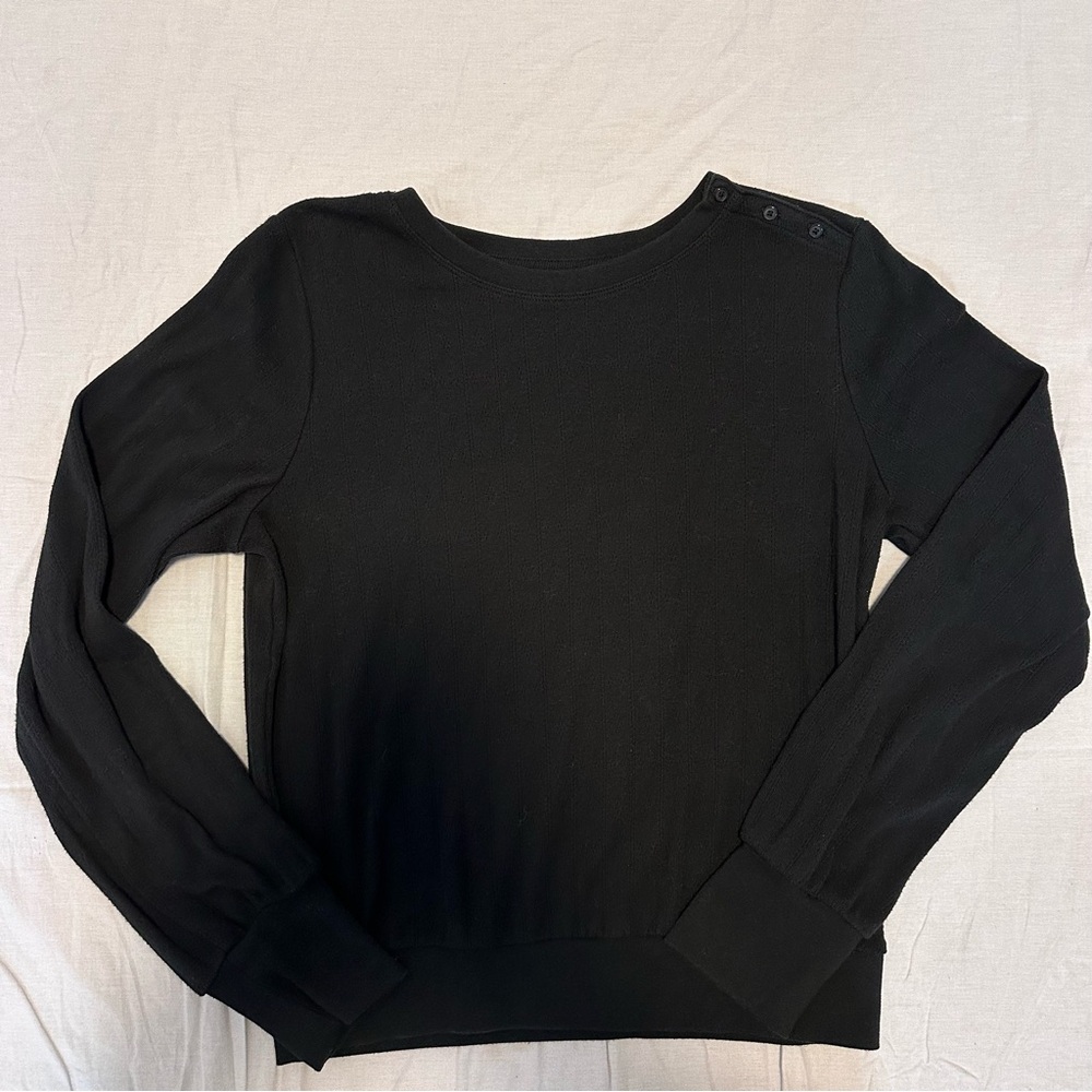 Gap sweater